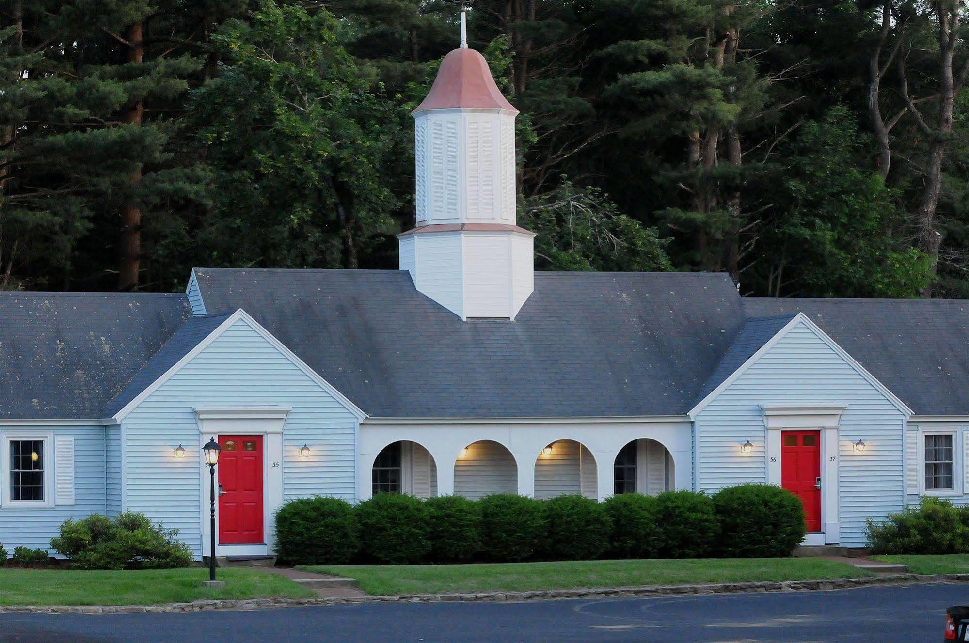 Old Sturbridge Inn & Reeder Family Lodges Exteriör bild