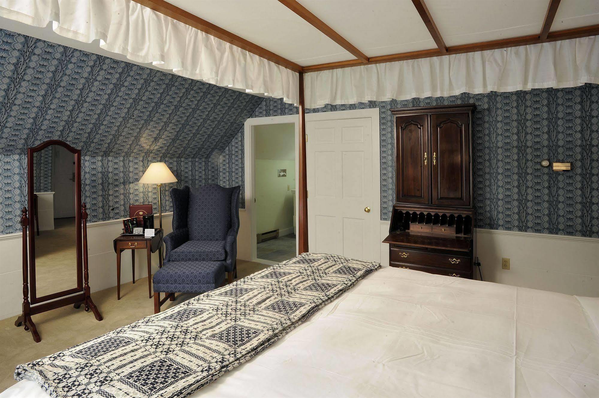 Old Sturbridge Inn & Reeder Family Lodges Exteriör bild