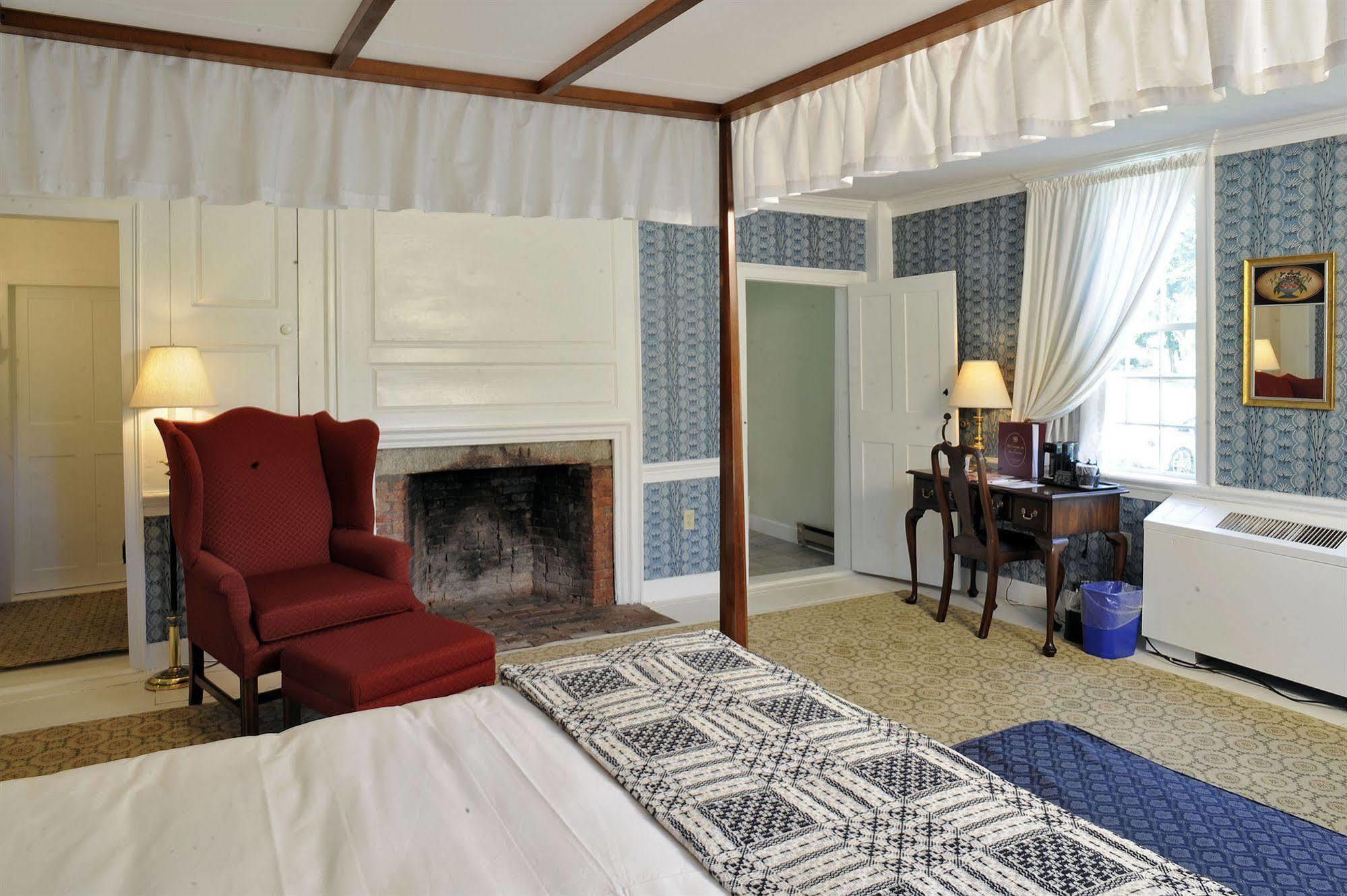 Old Sturbridge Inn & Reeder Family Lodges Exteriör bild